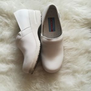 Cherokee Workware Clogs Size 8